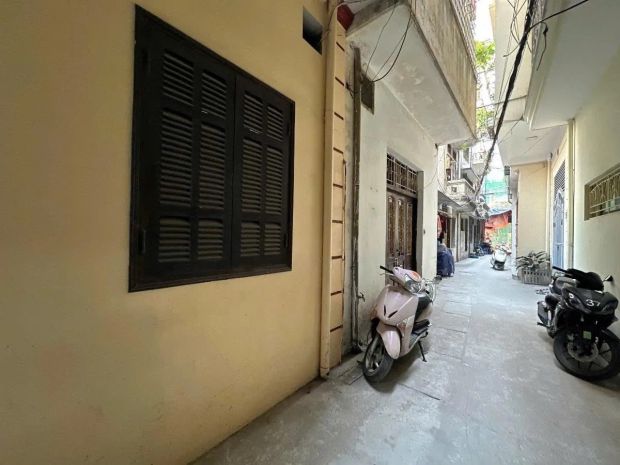 Mp 2 mặt tiền - vỉa hè 3m - ô chờ thang máy - nhân chính, 7195874