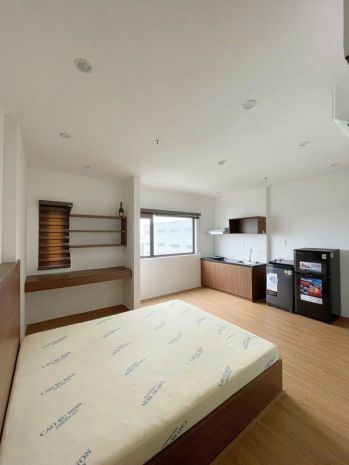 Mt đường 7.5m, 142m2, 6 tầng, thu 120-140trth sát nguyễn 7196313