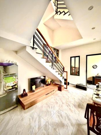 Nhà sát ô tô đậu 123 cù chính lan, 50m2, 3 tầng cực chắc, 7196372