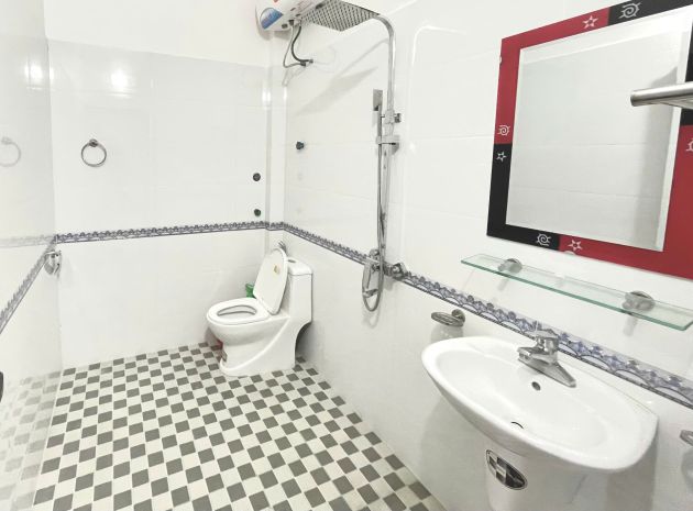 Cho thuê nhà 4 tầng  ngõ 254 văn cao, hải phòng 7196597