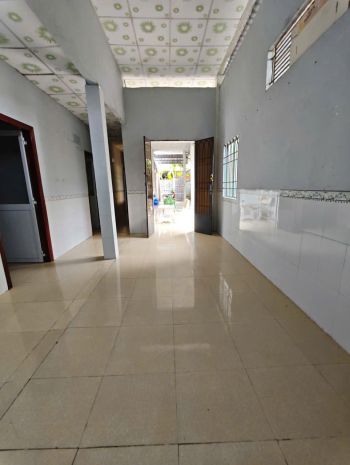 Nhà 4 triêụ 4 phòng ngủ võ văn kiệt nơi có khuôn viên cây 7197327