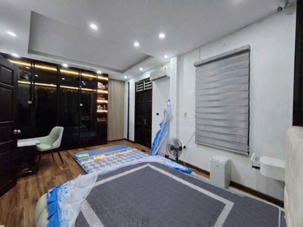 Xuân thủy dt 37m x5 tầng 9,1 tỷ ngõ rộng 3m,thông các 7197616