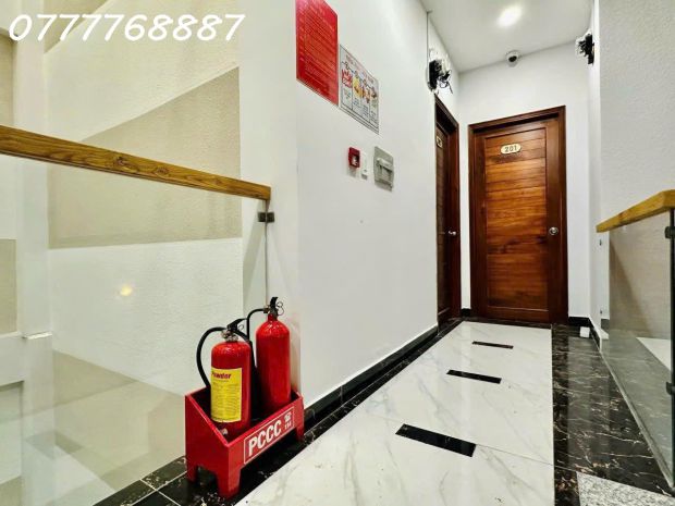 Tòa nhà đẹp sang mt lạc long quân tân bình, hầm 6 tầng dt 7202036