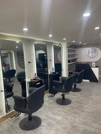 Sang nhượng tiệm nội thất  vào làm ngay  vị trí đẹp trung 7202658