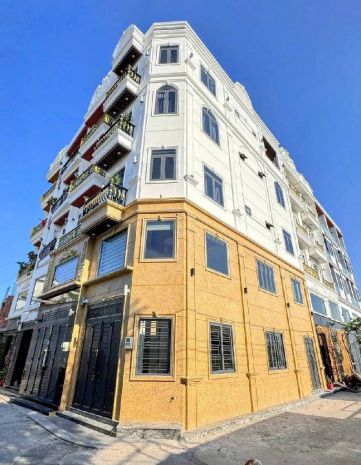 Không có căn thứ 2 - ngay trung tâm  - nhà 4 tầng hẻm xe 7205266