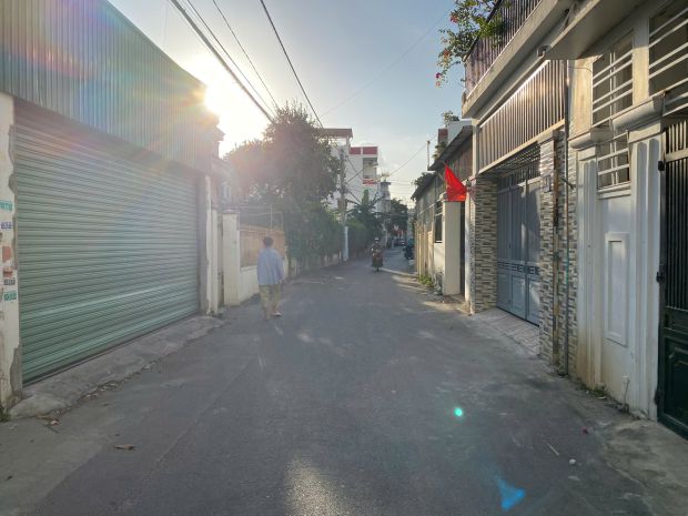 Bán nhà 2 tầng mặt tiền nguyễn khánh toàn, cách biển 300m, 7205539