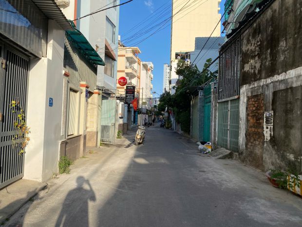 Bán nhà 2 tầng mặt tiền nguyễn khánh toàn, cách biển 300m, 7205541