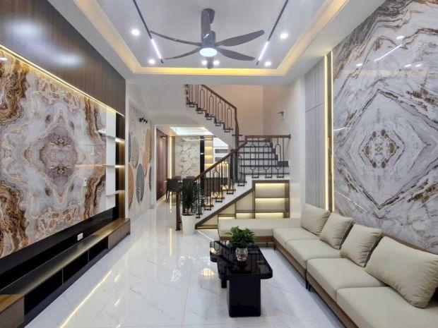 Bán nhà lạc long quân -kinh doanh - ô tô  gần hồ tây 62 m5t 7206361