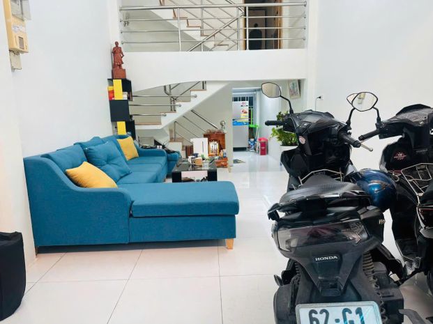 Nhà hẻm 9m 3.5x11m lửng+lầu bùi minh trực p6q8 7206624