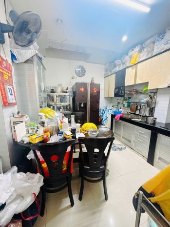 Nhà 2 tầng nở hậu hẻm ôtô âu dương lân p. chánh hưng giá 7206657