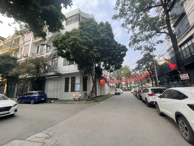 Lô góc, 2 mặt đường khu đô thị đại kim - nguyễn cảnh dị. dt 7208176