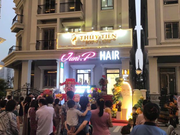 Sang nhượng mặt bằng tầng 1  chân đế chung cư sunshine 7208330