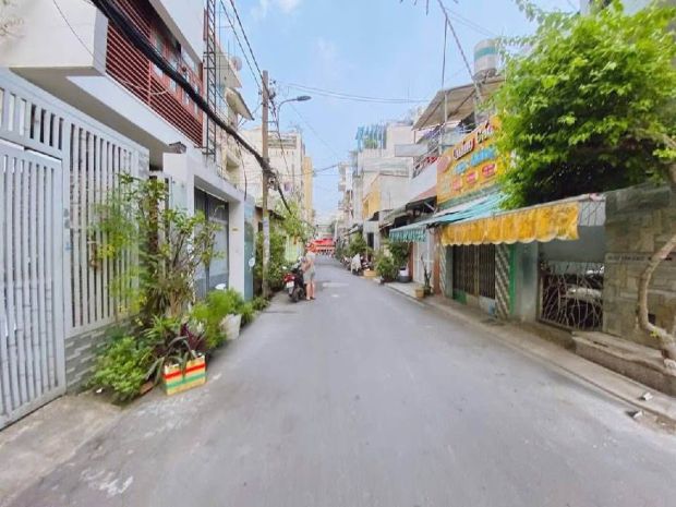 Hxhthông  85m² ngang gần 5m  5 tầng thang máy  hoàn công 7213542