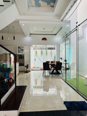 Biệt thự công viên 7x19  giáp quận 8 ấp 5 bình hưng bình 7216964