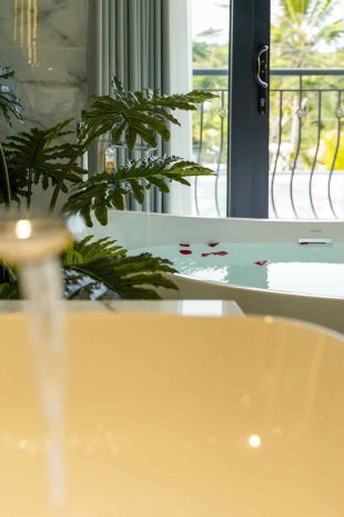 Bán villa phố cổ hội an cẩm thanh 534m2 có hồ bơi đang cho 7217413