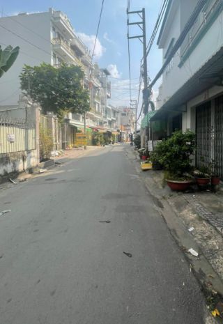 Nhà đẹp trường thọ  hẻm xe hơi  ngã tư thủ đức  chỉ 7.5 7218457