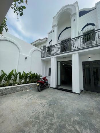 Bán nhà 2 tầng mặt tiền kinh doanh đa ngành,ngang 6m,gần 7218578