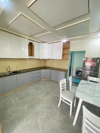 Bán nhà 2 tầng mặt tiền kinh doanh đa ngành,ngang 6m,gần 7218579