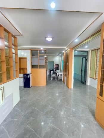 Bán nhà 2 tầng mặt tiền kinh doanh đa ngành,ngang 6m,gần 7218580