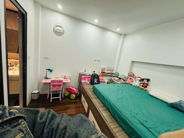 Pl  hoàng văn thái  nhà đẹp ở ngay   gara 43m2 5 tầng giá 7220060