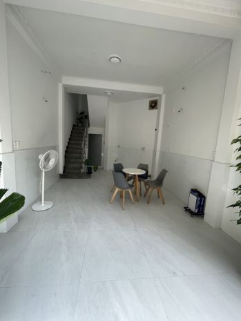 Bán nhà mặt tiền 40m2 4 tầng ngang 4,4m 4 tầng dòng tiền 7220632