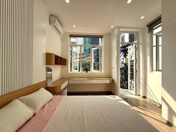 Giá tốt, bán nhà hoàng quốc việt, ngõ rộng gần ô tô, 77m 7222869