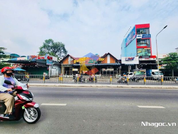 Sang nhượng gấp nhà hàng quy mô lớn  mặt tiền tây thạnh 7223469