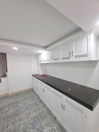 Chỉ 9.5 tỷ, mặt tiền 6tầng sát ngả 4 nguyễn tri phương 7223677