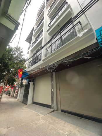 Cho thuê nhà riêng số 18 ngõ 406 phố âu cơ  có thang máy 7223813