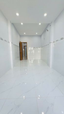 Quận 3- cmt8 - nhà mới ở ngay - không qui hoạch - 33m2 - 7224140