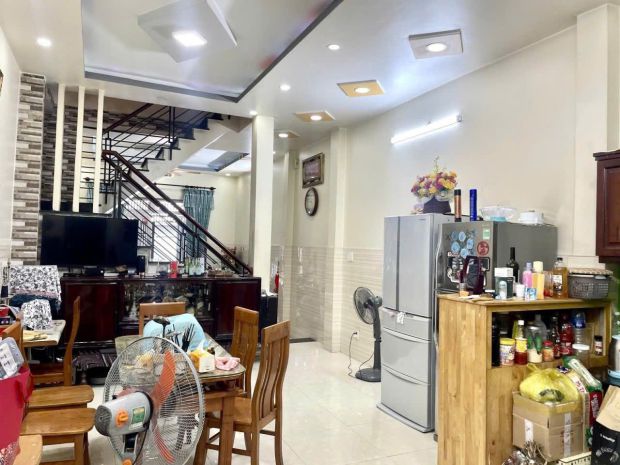 Bán nhà hẻm 8m phạm văn hai, phường 3 tân bình 5*17 chợ 7225069