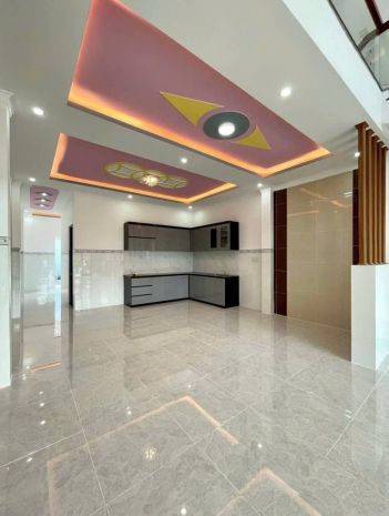 Nhà 1 trệt 1 lầu trung tâm thủ dầu một  120m²  giá 2,4 tỷ 7225350