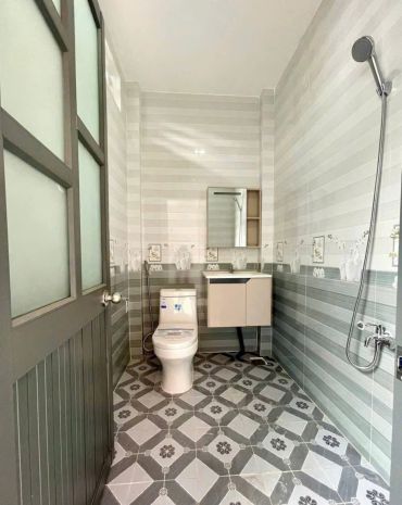 Nhà 1 trệt 1 lầu trung tâm thủ dầu một  120m²  giá 2,4 tỷ 7225353