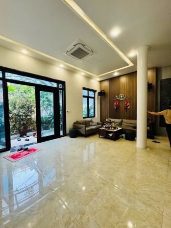 Biệt thự sân vườn dân xây phố ngọc thụy  dt 200m - mt 12m 7231155