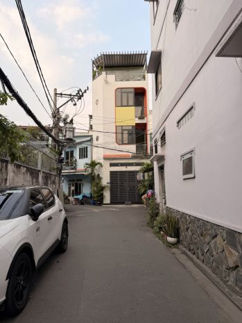 Bán nhà phú nhuận oto vào nhà 60m2 2 tầng nở hậu 5m đẹp kd 7233271