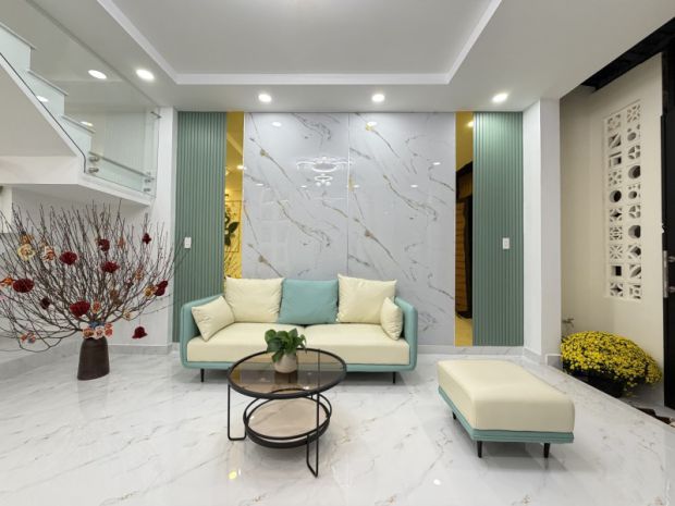 Bán nhà phú nhuận oto vào nhà 60m2 2 tầng nở hậu 5m đẹp kd 7233277