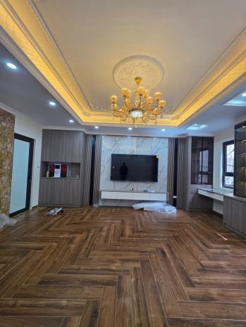 Siêu nhà đẹp phố phạm văn đồng 45m 7 tầng mt 5,3m giá 18,3 7234277