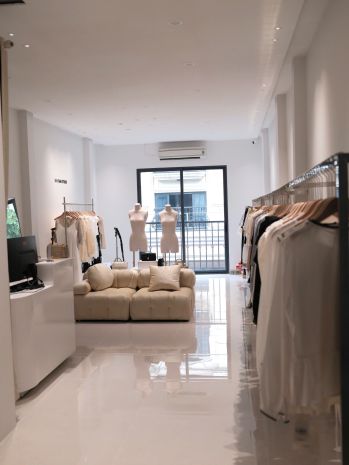Sang nhượng shop mặt phố lê ngọc hân ,hai bà trưng, hà nội 7235001