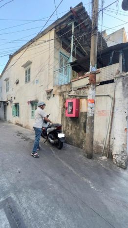 Bán nhà hxh 5m, lô góc trịnh đình trọng - thông ra lạc long 7235260