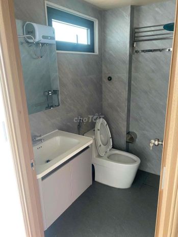 Căn hộ mới 100 sau lưng đại học fpt - 2 apartment for rent 7235880