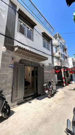 Nhà đẹp  giá tốt   chính chủ cần bán tại 8442a bùi quang 7236794