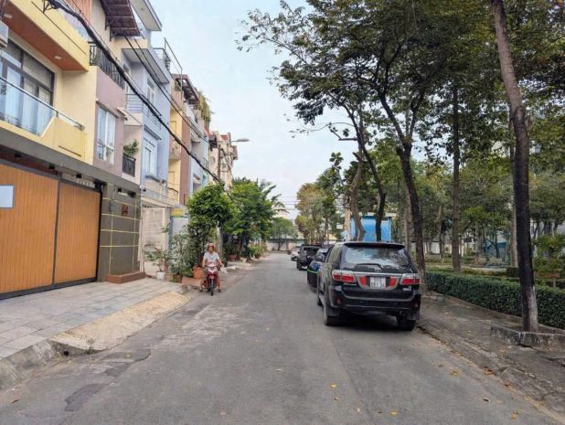 Bán nhà hẻm 8 phổ quang, phường 2, tân bình 4x10,5m chỉ 7238574