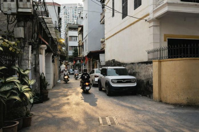 Bán nhà hồng tiến, 54m x 5 tầng, ngõ thông, full nội thất, 7239807