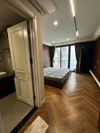 Nhà đẹp 6 tầng phố hồng tiến, gara, thang máy, kinh doanh, 7239814