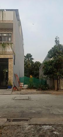 Khu phân lô đồng bộ - hẻm xe hơi 7m - khu an ninh 7241466