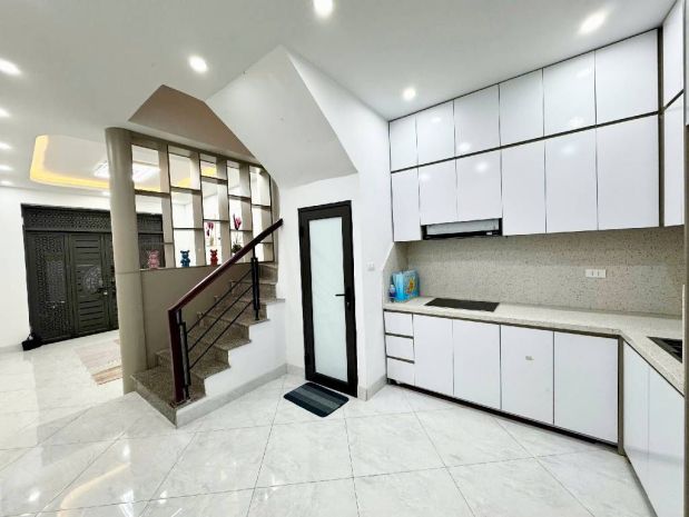 Bán nahf khương trung 2 thoáng, 6 tầng 8 ngủ, đủ nội thất 7241978