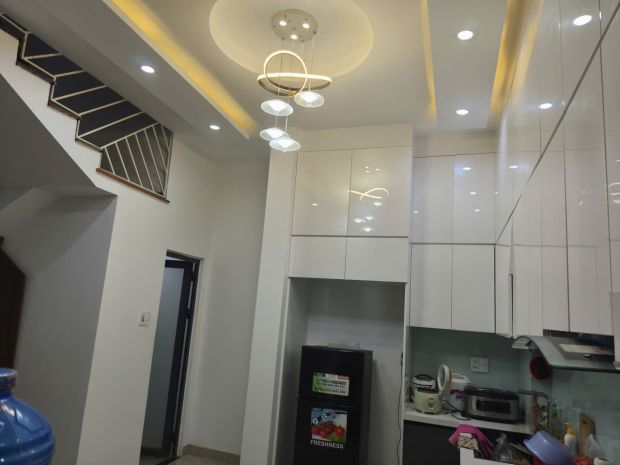 Mt đường 7.5m trần thái tông, gần chợ, 60m2 ngang 6m, 3 7243359