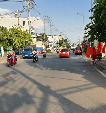 Bán nhà mặt tiền 15x40m giá 32,5 tỷ đường trần thị năm 7243426