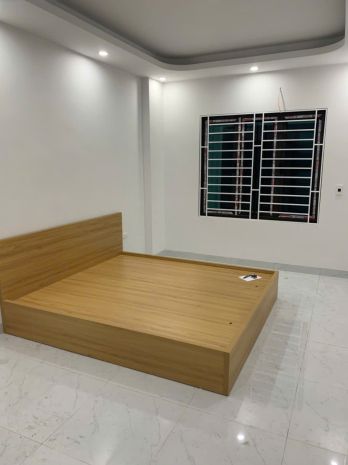 Chính chủ cho thuê nhà nguyên căn rộng rãi, vị trí đẹp tại 7244111