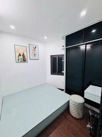 Căn góc trung tâm nhà 4 tầng, ngõ 3 gác la thành, hơn 7244355